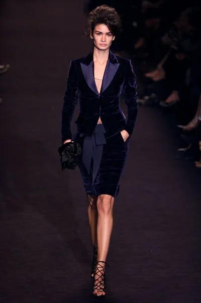 Look 30